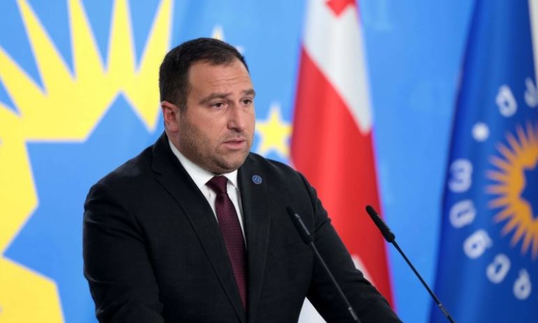 ირაკლი კირცხალია – სერბეთში დემოკრატიულ პროცესს ზეიმობს დამხობის სულისკვეთების ხალხი, რომელიც ექვსჯერ მონაწილეობდა აქ რევოლუციურ სცენარებში