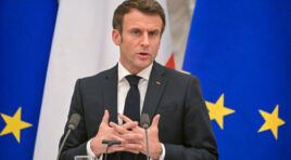 “მაკრონის დაპირება უკრაინისათვის დასახმარებლად საფრანგეთის ბიუჯეტს პრობლემებს უქმნის“ – Le Monde