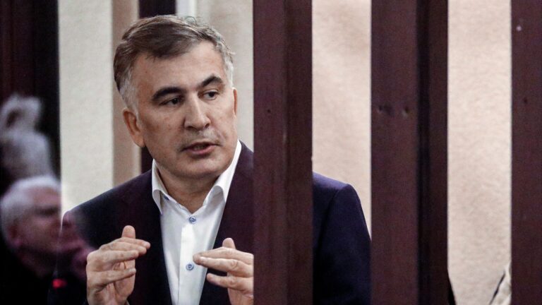 შევწყვიტოთ ქვეყნის შიგნით „ცივი ომი“ და ბრაზი მივმართოთ არა ერთმანეთზე, არამედ დამპყრობელზე – სააკაშვილი