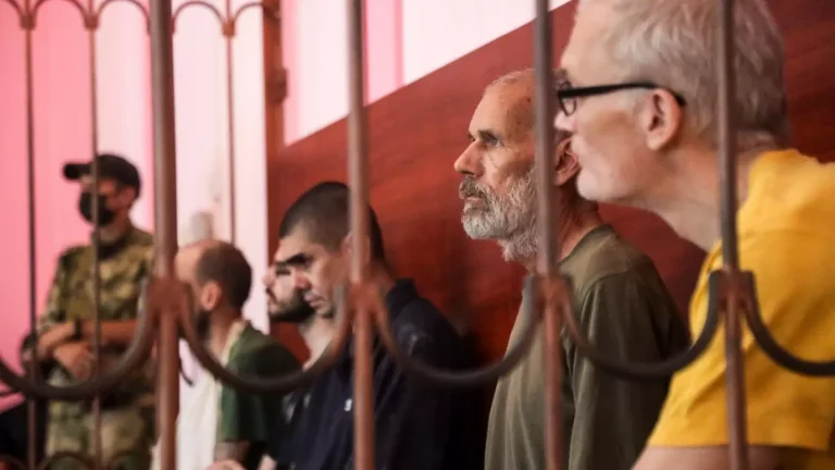 ოკუპირებულ დონეცკში დატყვევებულ 3 უცხოელ მებრძოლს სიკვდილით დასჯა ემუქრება