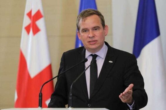 "ვიმედოვნებ, რომ პოლიტიკური პარტიები იპოვიან ერთად მუშაობის გზებს პარლამენტში"- საფრანგეთის ელჩი