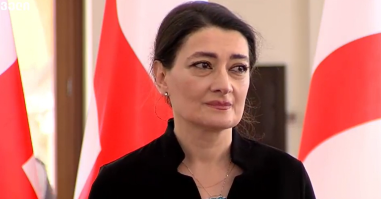 "ასე როგორ დაგცა მამამარჩენალმა ეს რა ვნახე ნეტავ არ მენახა"- თაკო ჩარკვიანი