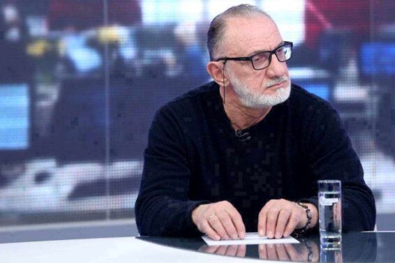 „პატივცემული გვამები“ იძულებული შეიქმნენ, ერთად წვეოდნენ საკურატოროს „ცხელი შემოდგომის“ აღსასრულებლად, თუ არა და, ფაფუ დაფინანსება