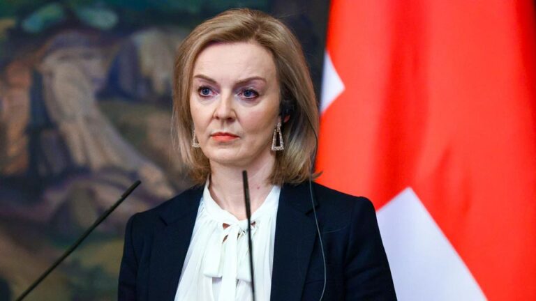 დიდი ბრიტანეთის პრემიერ-მინისტრი ლიზ ტრასი გადადგა