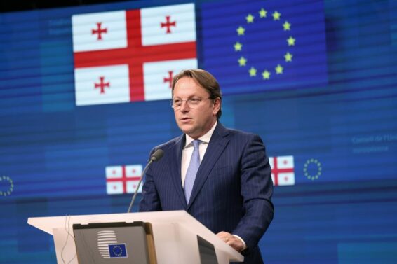 "მიხარია საქართველოში დაბრუნება, ეკონომიკის განვითარება სახეზეა, საქართველოში არსებობს პროგრესი და წინსვლა შეიმჩნევა ეკონომიკაში"-ოლივერ ვარჰეი