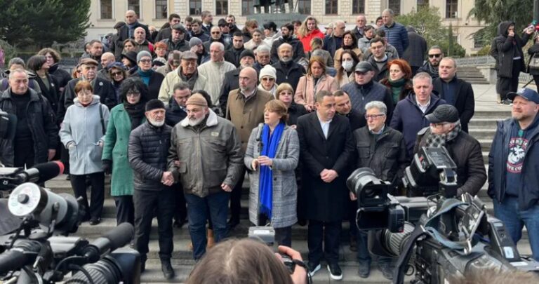 "ვიწყებთ ეროვნულ-განმათავისუფლებელ მოძრაობას, ეს დასრულდება საქართველოს დეოკუპაციით"-აკია ბარბაქაძე