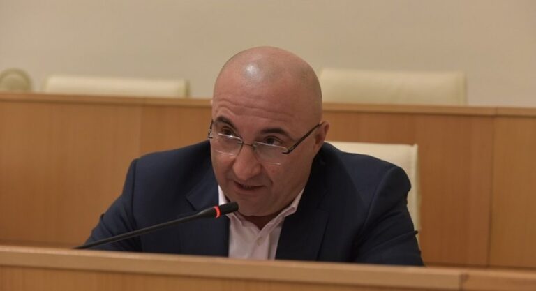 "ჩვენ გვჭირს უარესი, ვიდრე ომი – „ქოციზმი“, „ბიძინიზმი“, მონოოლიგარქია, ონკოლოგიური დაავადება თავისი მეტასტაზებით!"-კახა ოქრიაშვილი