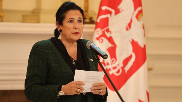"რუსეთმა უნდა გაიგოს, სად არის მისი საზღვრები"- სალომე ზურაბიშვილი