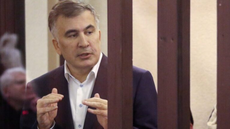 ტუსაღის წერილი „ვივამედიდან“ – სააკაშვილმა ლონდონის გაზეთ „თაიმსს“ წერილი გაუგზავნა