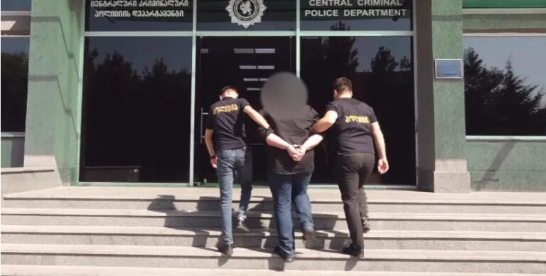 არასრულწლოვნებით ვაჭრობის ბრალდებით 38 წლის მამაკაცი დააკავეს