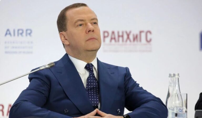 ,,საქართველოსთან ურთიერთობები ვითარდება'' – მედვედევი
