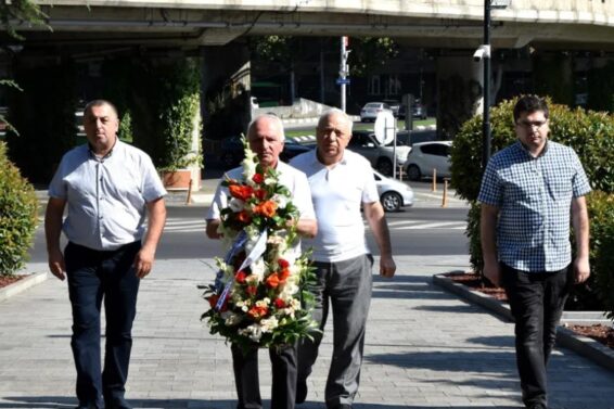 მირონ ჩიგოგიძემ, საქართველოს ტერიტორიული მთლიანობისთვის დაღუპულ მებრძოლთა მემორიალი გვირგვინით შეამკო