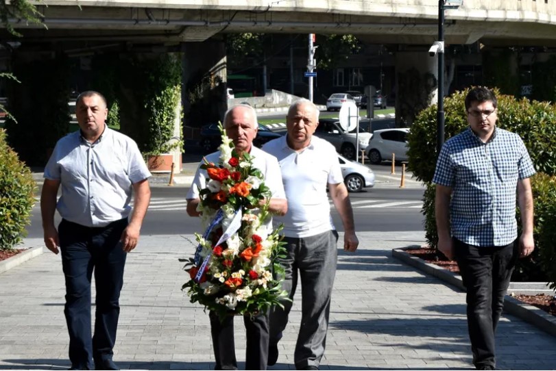 მირონ ჩიგოგიძემ, საქართველოს ტერიტორიული მთლიანობისთვის დაღუპულ მებრძოლთა მემორიალი გვირგვინით შეამკო