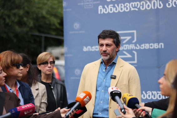 “არავის მივცემთ უფლებას, ქვეყნის მოსახლეობა გამოიყენოს საზარბაზნე ხორცად” – კახა კალაძე
