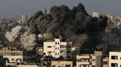 Gaza, proseguono i bombardamenti dell’aviazione israeliana