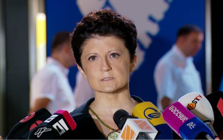 სალომე ზურაბიშვილი თავს იკავებს, არჩევნებში გამარჯვება მიულოცოს მეგობარი სახელმწიფოს მეთაურს, ილჰამ ალიევს, რაც პოლიტიკურად სიბეცეს ნიშნავს -თეა წულუკიანი