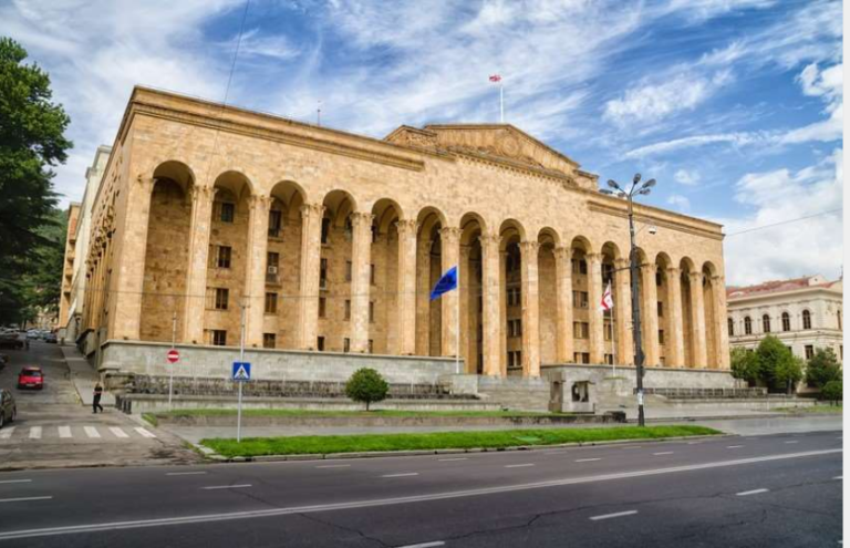 რუსთველის გამზირზე ტრანსპორტის მოძრაობა დროებით შეიზღუდება