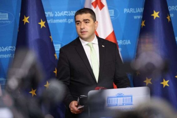 ადრე მოსკოვში დარბოდნენ და ითხოვდნენ კონკურენტების დასჯას, დღეს ბრიუსელსა და ვაშინგტონში დარბიან რათა დააბეზღონ კონკურენტები – შალვა პაპუაშვილი