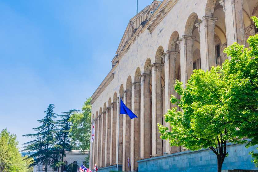 1 მაისს საქართველოს პარლამენტის სასახლეში უსაფრთხოების ყვითელი დონე იმოქმედებს