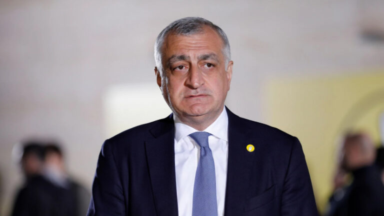 შეიძლება ითქვას, რომ ახლოს ვართ – მადლობა პრეზიდენტს და გიორგი გახარიას რთული და კონსტრუქციული მოლაპარაკებისთვის -მამუკა ხაზარაძე