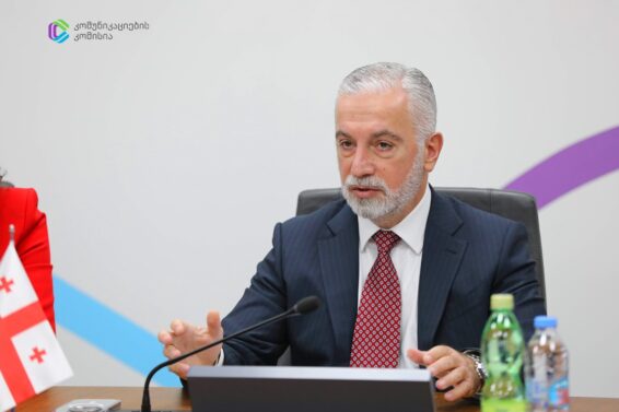 "გახარიას მსგავს დიქტატურისკენ მიდრეკილ პოლიტიკურ ელემენტებს ჩემს გადაწყვეტილებებზე გავლენა არასდროს ჰქონიათ"-კახა ბექაური