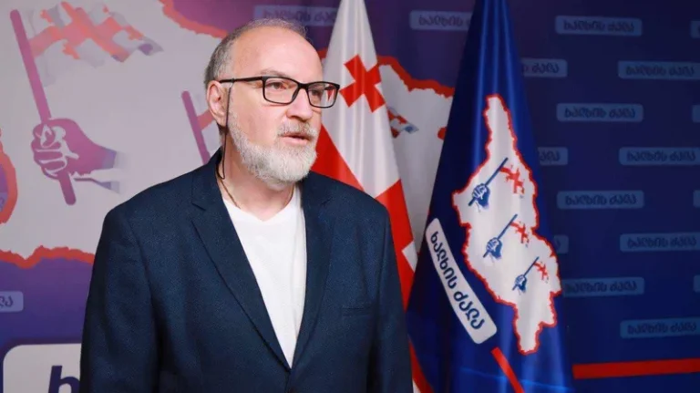 „ამაშიც რომ არ ხართ ორიგინალურები, არამედ "ავთენტურად" დედანს ეფუძნებით'' – დავით ქართველიშვილი