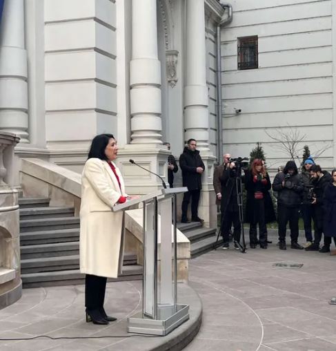 მე აქედან თქვენთან გამოვალ და თქვენთან ერთად ვიქნები – „მე ჩემთან ერთად მიმაქვს ლეგიტიმურობა – სალომე ზურაბიშვილი