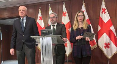 4 პარტია
