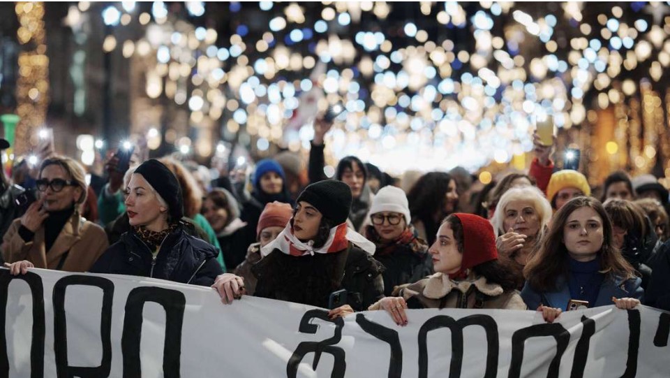 “სახელმწიფოს კრიზისი საქართველოში: 50-დღიანი მასობრივი დემონსტრაციები, გაფიცვები და პიროვნული დაპირისპირებები” -გერმანული პრესა