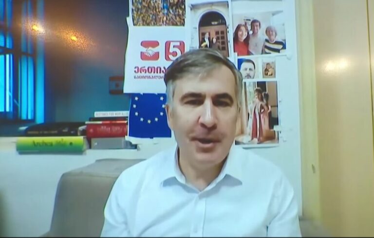 ოლიგარქის რეჟიმი 11 წლის მოსჯას მიპირებს, ვინც ჯერ კიდევ არ მიიჩნევთ ჩემს ტყვეობას პოლიტიკურ პატიმრობად, იქნებ, ახლა მაინც აღარ დახუჭოთ თვალი უსამართლობაზე -მიხეილ სააკაშვილი