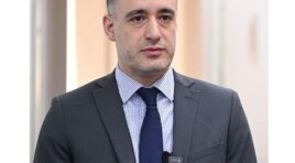 “2024 წელს უმუშევრობა ისტორიულ მინიმუმამდე შემცირდა და დასაქმებულთა რაოდენობამ  ისტორიულ მაქსიმუმს მიაღწია” -ვახტანგ ცინცაძე