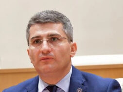 მამუკა მდინარაძე2