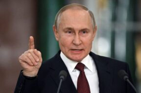 1723033105-putin-1024×576