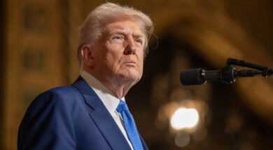 1739986152-donald-trampi-6