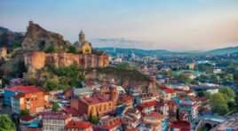  “გაიცანით ბოჰემური თბილისი: ექვსი საუკეთესო ადგილი, რომელიც საქართველოს დედაქალაქში უნდა მოინახულოთ”-The Independent