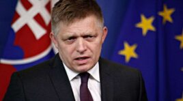ფიცო მერცს სლოვაკეთისთვის დაფინანსების შეჩერების შესახებ გაკეთებული განცხადების გამო აკრიტიკებს