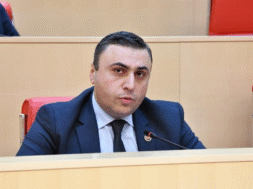 დავით მათიკაშვილი1