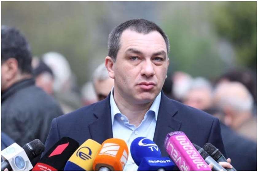 მე ვთქვი, რომ კომისიაზე დაიბარეს ხალხი, რომელსაც არაფერი აქვს საერთო წინა რეჟიმთან, ახლა გვარამიამ დააღოს პირი და თქვას, თუ რამე აქვს ჩემზე სათქმელი-გიგა ბოკერია