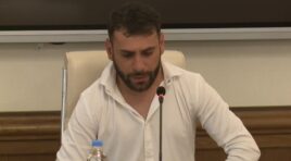 მეგის ქარდავა მეუბნებოდა, თითქოს ქურდობა ჩავიდინე და მეღიარებინა, წამიყვანეს ყოფილი ინგირის აეროპორტის ტერიტორიაზე, 20-მდე ადამიანი მცემდა, რა დროსაც კოხტა კოდუამ ჩამიდო ნარკოტიკი -გიორგი ხოჭავა