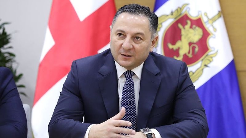 მადლობა მინდა გადავუხადო ბატონ ბიძინა ივანიშვილს, რომლის მიერ გამოცხადებულმა ნდობამ მომცა შესაძლებლობა, უმაღლესი თანამდებობებიდან მემსახურა ჩემი ქვეყნისთვის – ვახტანგ გომელაური