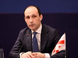 ლევან დავითაშვილი1
