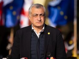 მამუკა-ხაზარაძე