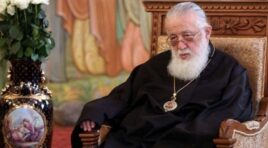 დღეს, როდესაც მსოფლიო არაერთი ურთულესი გამოწვევის წინაშეა, 80 წლის წინ გაღებულმა უდიდესმა მსხვერპლმა და განსაცდელმა ყველას კიდევ ერთხელ უნდა შეახსენოს მშვიდობისათვის ზრუნვის აუცილებლობა – პატრიარქი