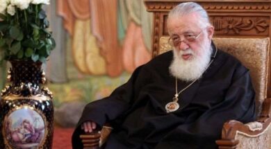 patriarqi-ilia-meore-savardzelshi-tetr-var