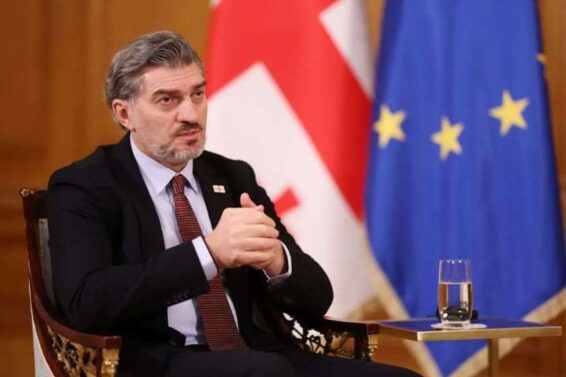 ადრე ვიყავით დამოკიდებული, მოიწონებდა თუ არა რომელიმე ევროპარლამენტარი ან ელჩი ჩვენს გადაწყვეტილებას, გაიზარდა ჩვენი საზოგადოება, აბსოლუტურად სხვა რეალობაა -პრეზიდენტი