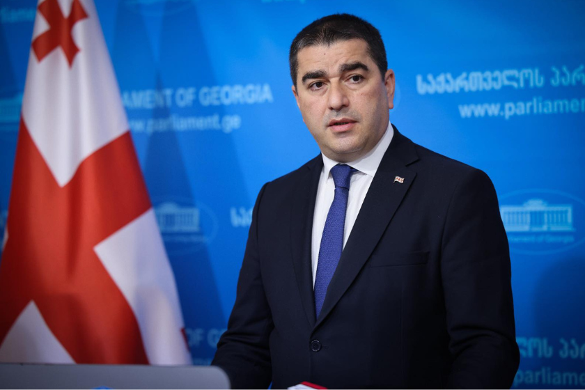 ევროკავშირის ბიუჯეტიდან დაფინანსებული პროპაგანდისტული მედიები განზრახ თავდასხმას “შეხვედრას” უწოდებენ, თან, ფორმალურად სხვადასხვა პლატფორმა იდენტურ ტექსტს ავრცელებს -შალვა პაპუაშვილი