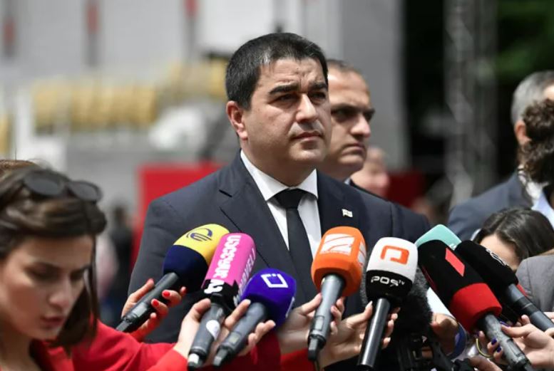 უვიზო რეჟიმის შეჩერების არანაირი საფუძველი არ არსებობს, რაც შეეხება თვითნებობას და საბაბის ძებნას, ჩვენ სხვის თვითნებობაზე და არაკეთილსინდისიერებაზე პასუხისმგებლობას ვერ ავიღებთ – შალვა პაპუაშვილი
