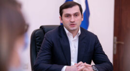 “ფილტვი აქვს დაზიანებული და მისი ჯანმრთელობის მდგომარეობა სტაბილურად მძიმეა” – შსს თორნიკე რიჟვაძესთან დაკავშირებით განცხადებას ავრცელებს