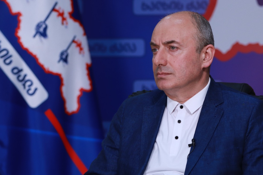 მოულოდნელად ჩამოკრა უბედურების ჟამმა “ნაცმოძრაობა”, როდესაც გაიგეს, რომ “მეგობარი აქტი” და მისი განხილვა შეჩერდა. დიდი იმედი გვაქვს, რომ ამერიკასთან ნელ-ნელა დაიწყება გადატვირთვის რეჟიმი -გურამ მაჭარაშვილი