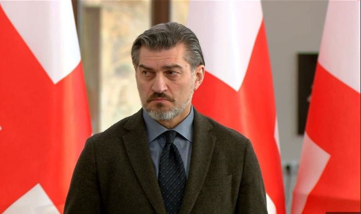 მიხეილ ყაველაშვილი შეწყალებაზე: ვიყენებ ჩემს კონსტიტუციურ უფლებას და ვთავაზობ მათ, რომ გამოიყენონ ეს შესაძლებლობა და თავიანთ ამომრჩეველს დაუმტკიცონ, რომ ღირსნი არიან, გაიმარჯვონ არჩევნებში